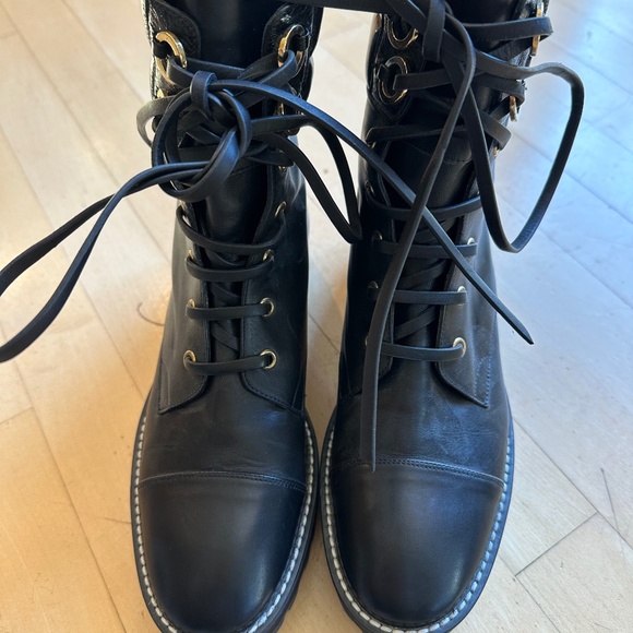 Stuart Weitzman Lexy Combat Boot, 7.5, CB2463 - Picture 5 of 12